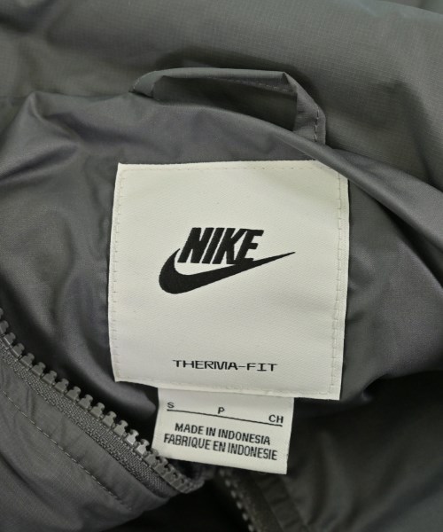 NIKE（ナイキ）ダウンジャケット/ダウンベスト グレー サイズ:S メンズ/2200672945052