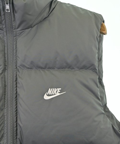 NIKE（ナイキ）ダウンジャケット/ダウンベスト グレー サイズ:S メンズ/2200672945052