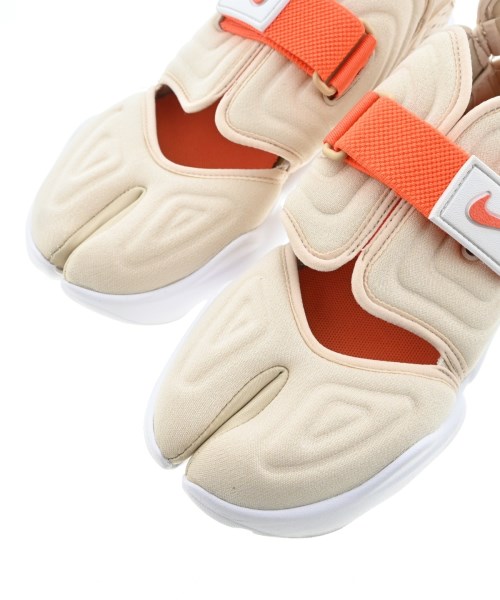 NIKE（ナイキ）スニーカー ベージュ サイズ:24cm レディース/2200687739080