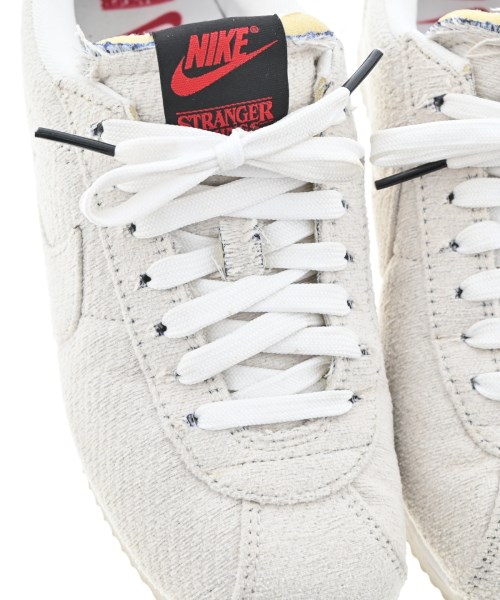 NIKE（ナイキ）スニーカー ベージュ サイズ:23.5cm レディース/2200683843033