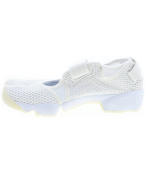 NIKE（ナイキ）スニーカー 白 サイズ:25cm レディース/2200683761023