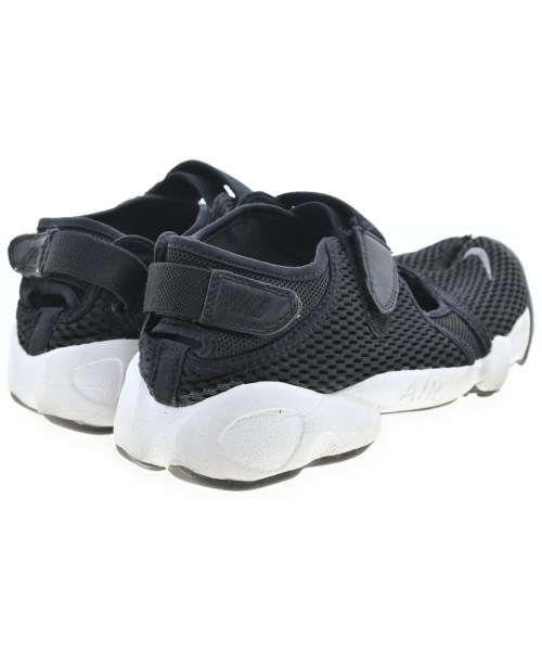 NIKE（ナイキ）スニーカー 黒 サイズ:25cm レディース/2200683761061