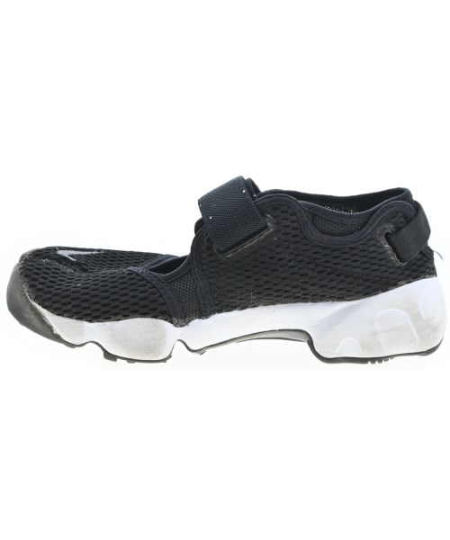 NIKE（ナイキ）スニーカー 黒 サイズ:25cm レディース/2200683761061
