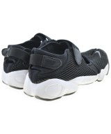 NIKE（ナイキ）スニーカー 黒 サイズ:25cm レディース/2200683761061
