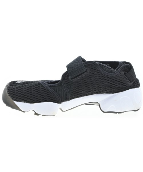 NIKE（ナイキ）スニーカー 黒 サイズ:25cm レディース/2200677472089