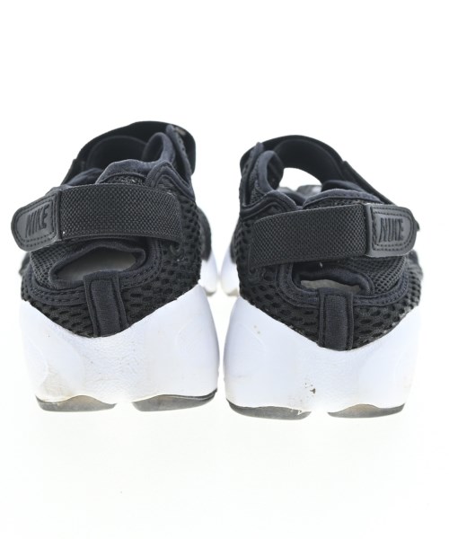 NIKE（ナイキ）スニーカー 黒 サイズ:25cm レディース/2200677472089