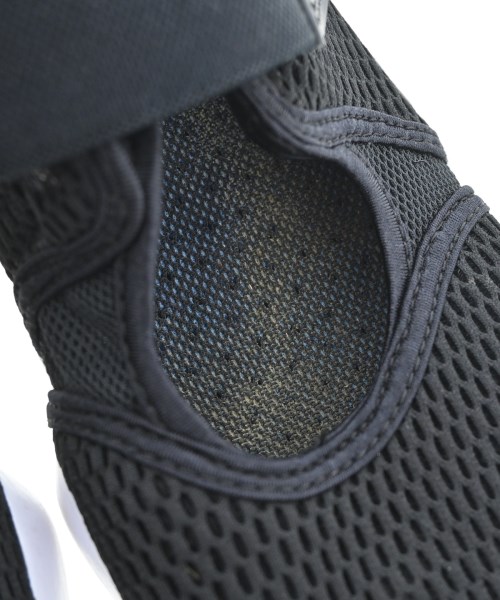 NIKE（ナイキ）スニーカー 黒 サイズ:25cm レディース/2200677472089