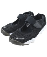 NIKE スニーカー