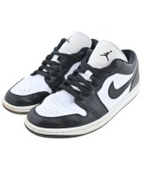 NIKE スニーカー