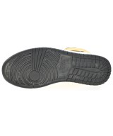 NIKE（ナイキ）スニーカー 黄 サイズ:28cm メンズ/2200682862028