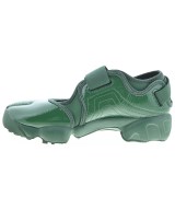 NIKE（ナイキ）スニーカー 緑 サイズ:23cm レディース/2200688796105