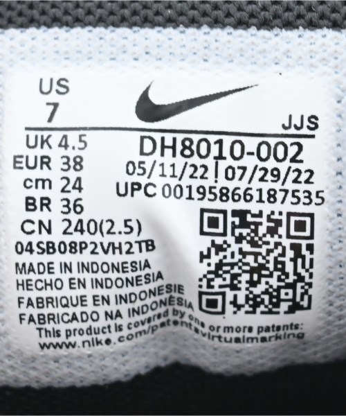 NIKE（ナイキ）スニーカー 黒 サイズ:24cm レディース/2200689978043