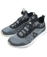 Reebok スニーカー