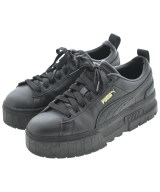 PUMA スニーカー