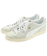 PUMA スニーカー