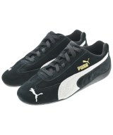 PUMA スニーカー