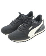 PUMA スニーカー
