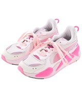 PUMA スニーカー