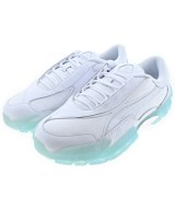 PUMA スニーカー