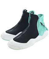 PUMA スニーカー