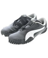 PUMA スニーカー