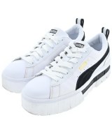 PUMA スニーカー