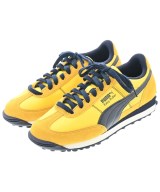 PUMA スニーカー