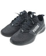 PUMA スニーカー