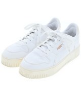 PUMA スニーカー