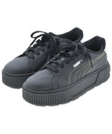 PUMA スニーカー