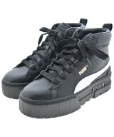PUMA スニーカー