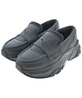 PUMA スニーカー