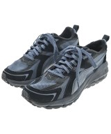 PUMA スニーカー