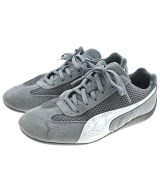 PUMA スニーカー