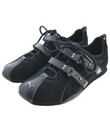 PUMA スニーカー