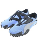 PUMA スニーカー