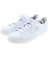 PUMA スニーカー