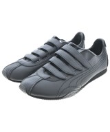 PUMA スニーカー