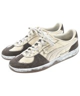 PUMA スニーカー