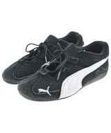 PUMA スニーカー