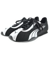 PUMA スニーカー