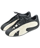 PUMA スニーカー