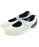 PUMA スニーカー