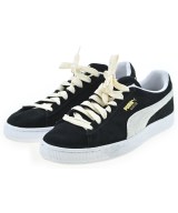 PUMA スニーカー