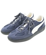 PUMA スニーカー