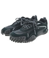 PUMA スニーカー