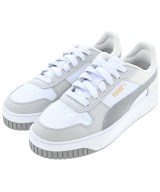 PUMA スニーカー