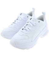 PUMA スニーカー