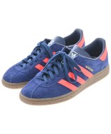 adidas スニーカー
