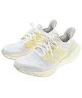 adidas スニーカー
